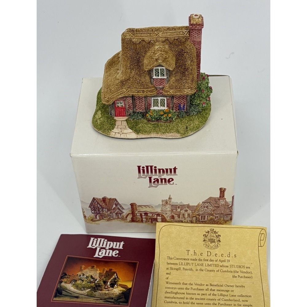 Lilliput Lane Reading Cottage Artist Signed with Original Box and Deeds